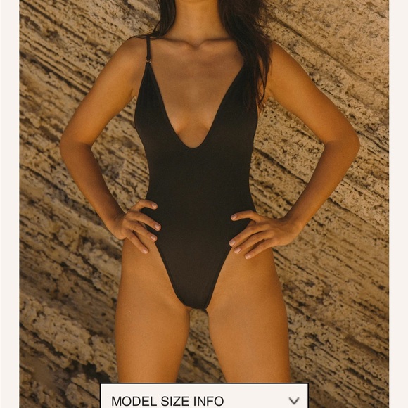 Gooseberry intimates blush/ nude one piece swimsuit - Picture 3 of 10